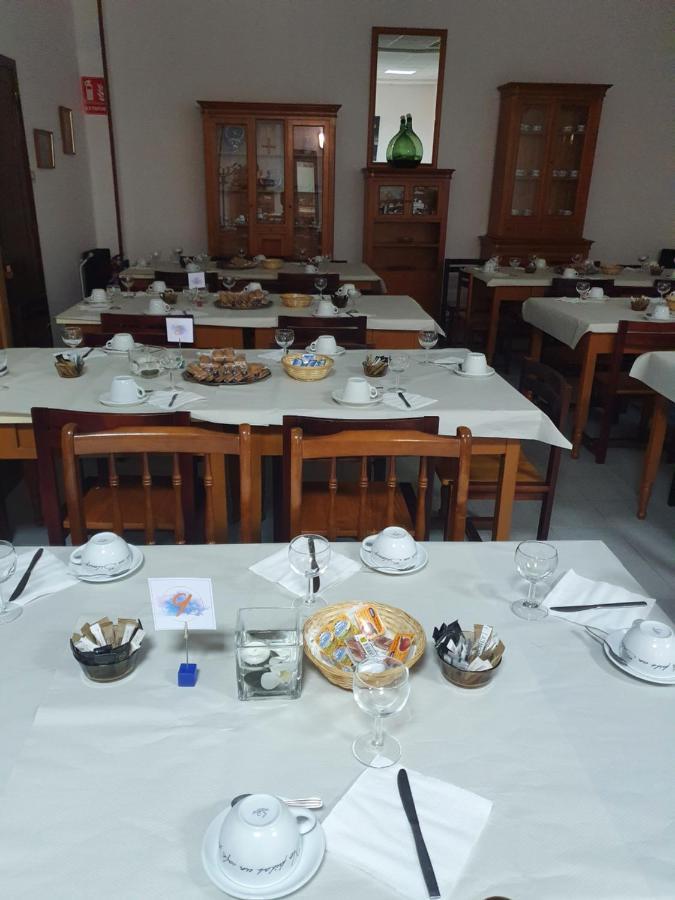 Hostal San Cristobal - Pontedeume מראה חיצוני תמונה