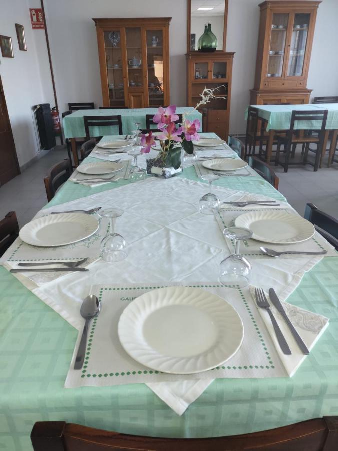 Hostal San Cristobal - Pontedeume מראה חיצוני תמונה