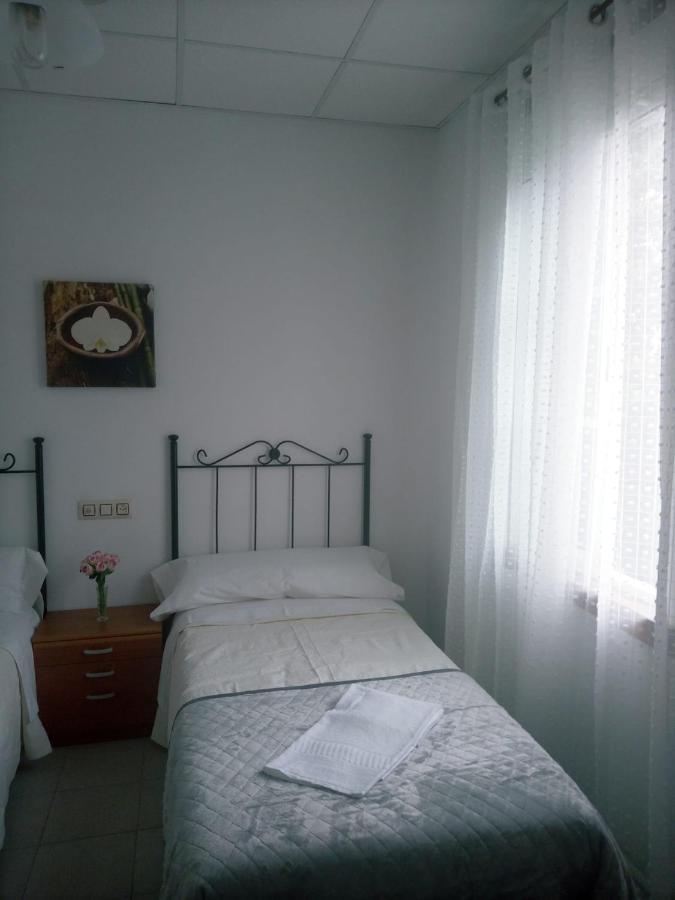Hostal San Cristobal - Pontedeume מראה חיצוני תמונה