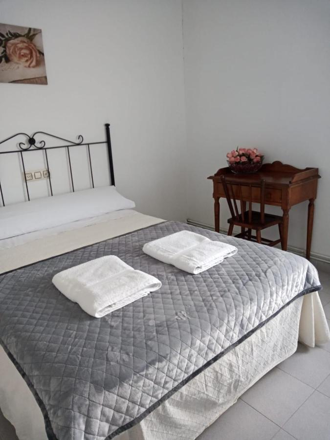 Hostal San Cristobal - Pontedeume מראה חיצוני תמונה