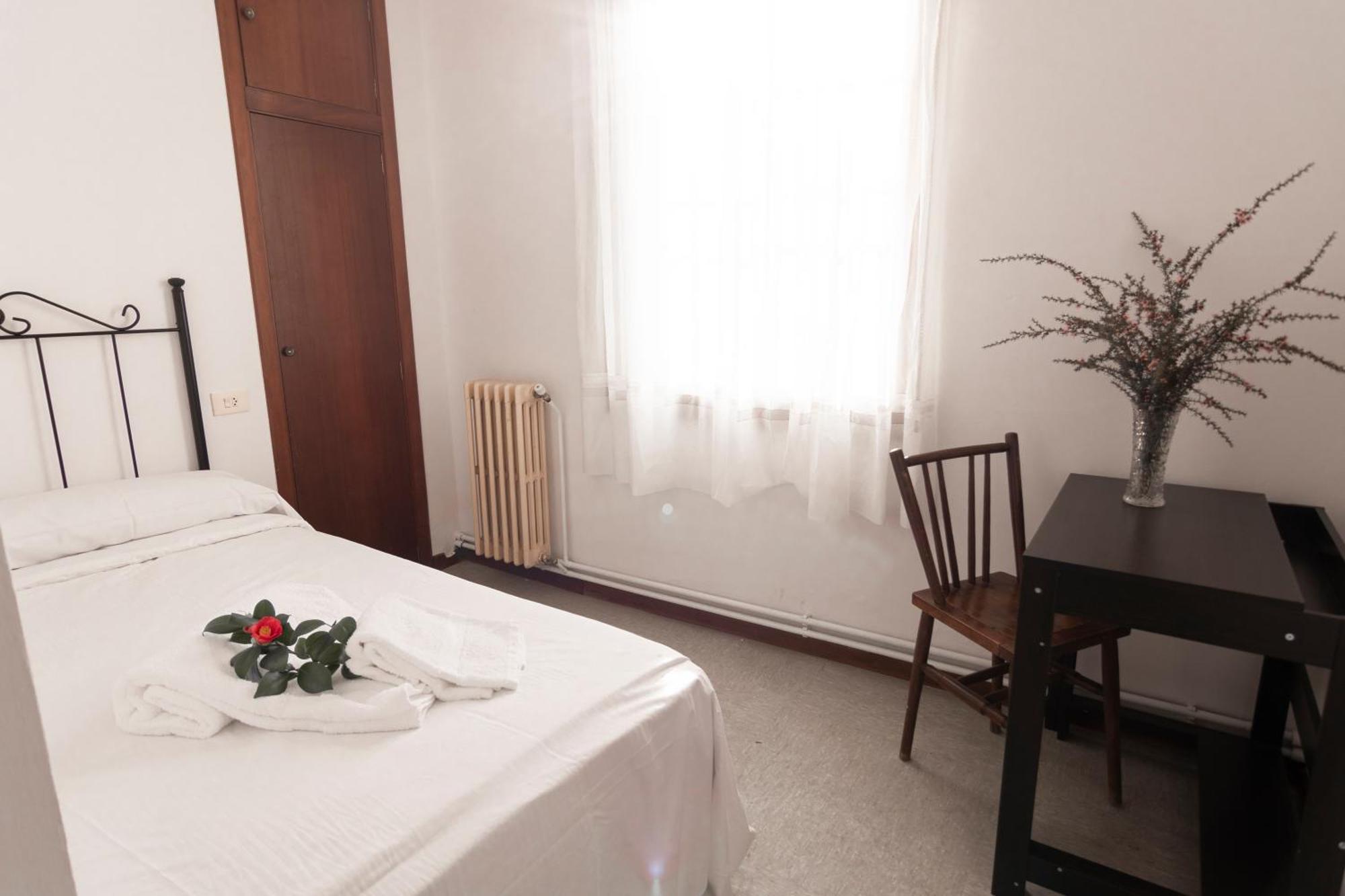 Hostal San Cristobal - Pontedeume מראה חיצוני תמונה